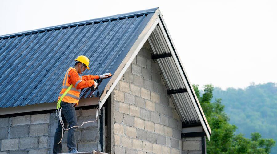 Professional residential roofers in Carroll, OH